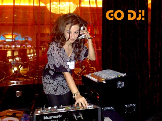 DJ Alexandra